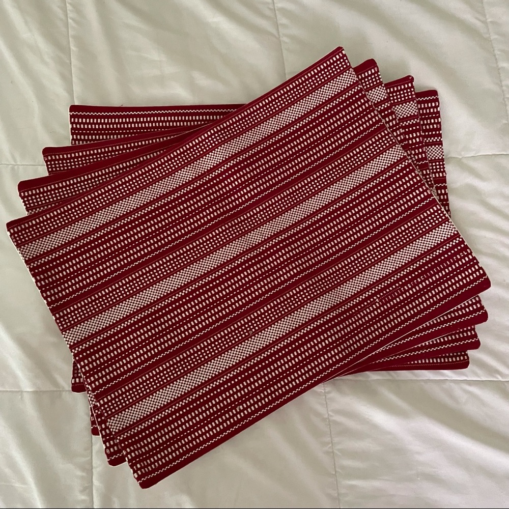 threshold (from target) christmas placemats - NWOT